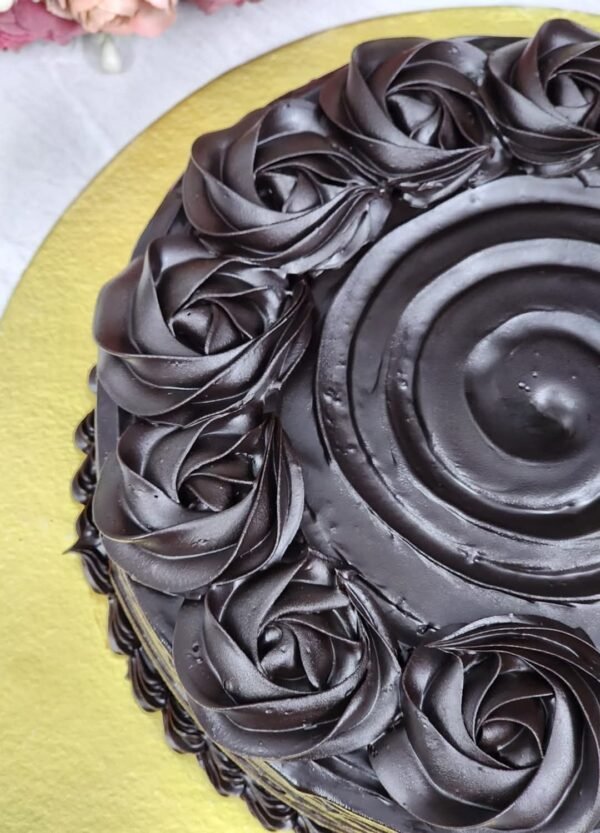 Chocolate Mud Cake - Image 3